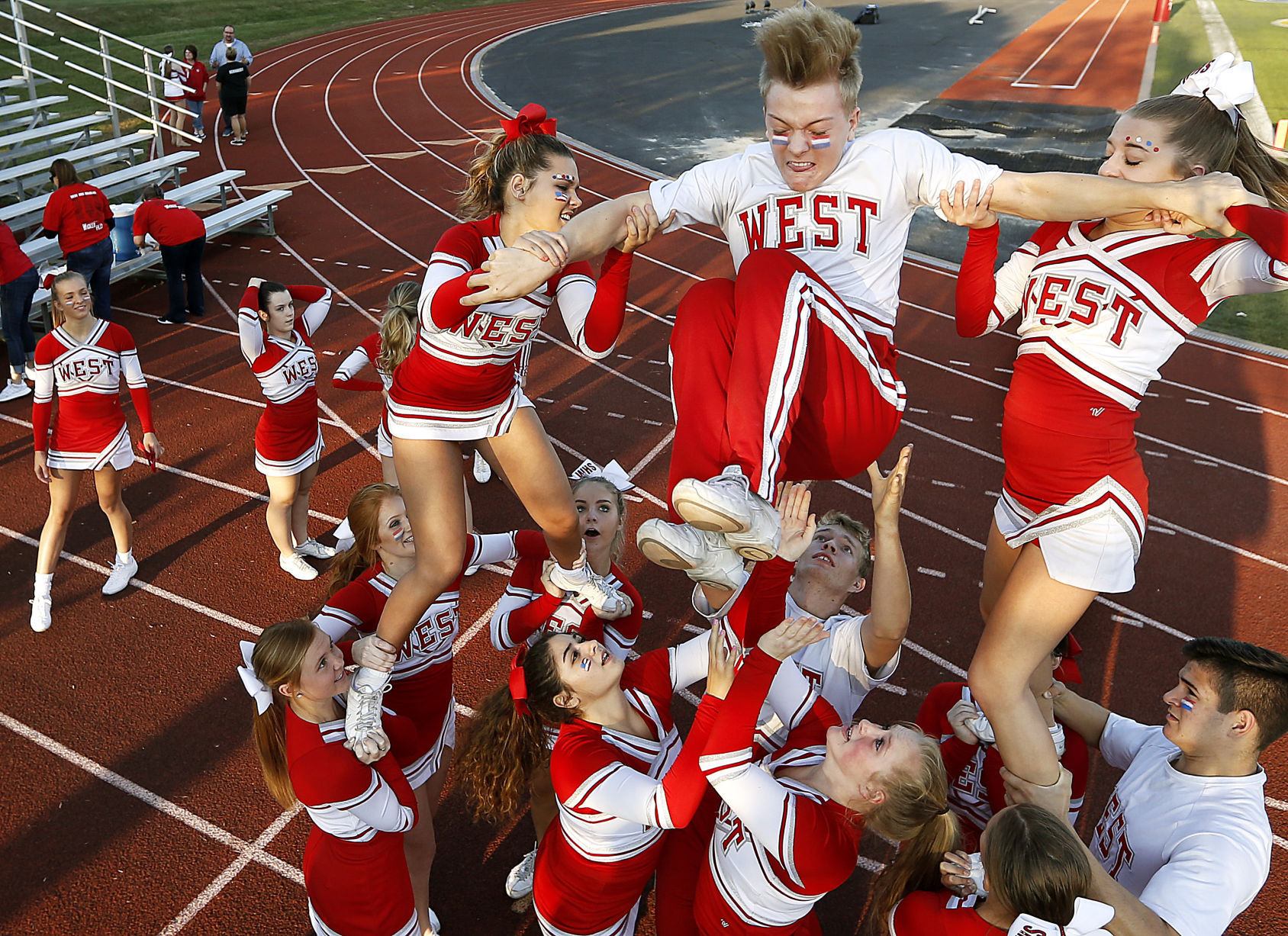 Outtakes: Cheerleaders